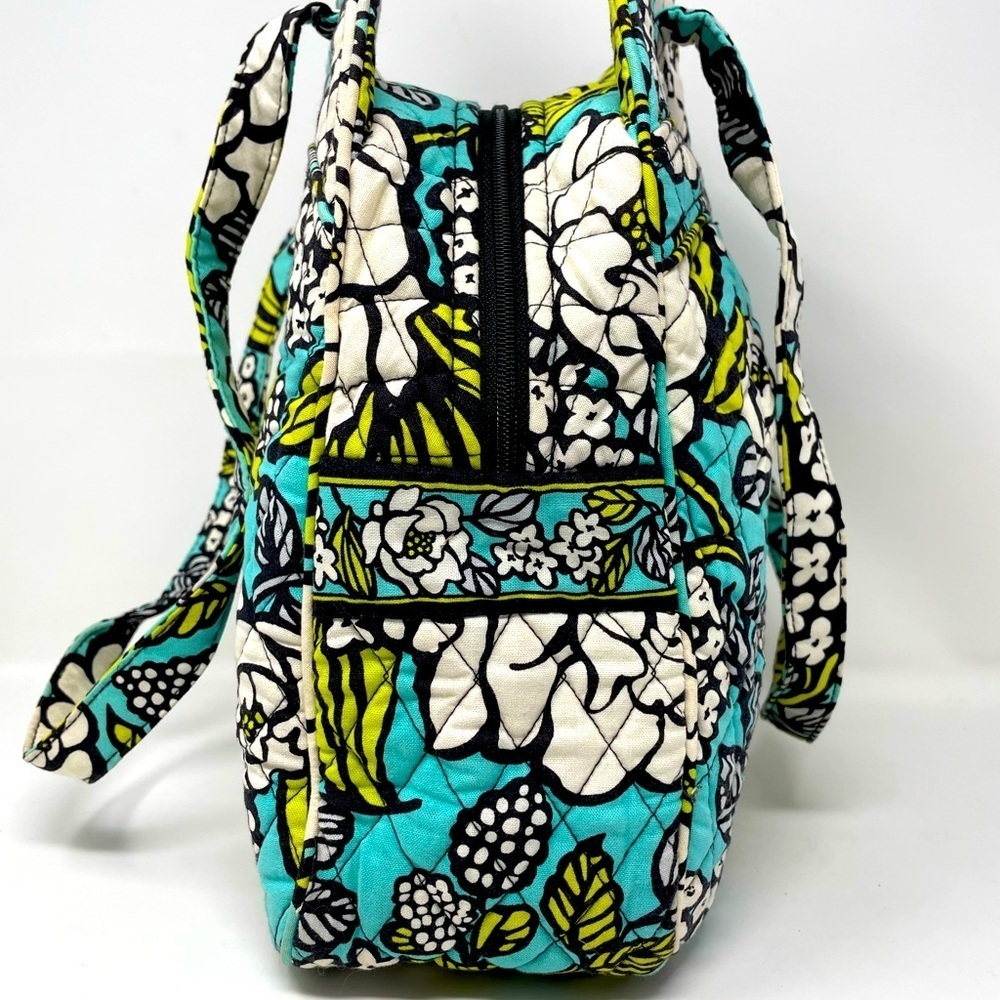 NWOT Vera Bradley Floral Quilted Shoulder Bag - Picture 4 of 11